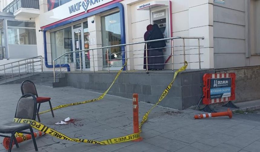 Annesiyle ilişkisi olduğunu düşündü, dehşet saçtı