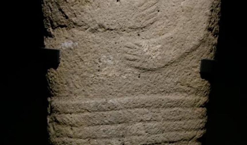 Erzurum Müzesinde 2 bin 500 yıllık 'Taş Baba' heykeli
