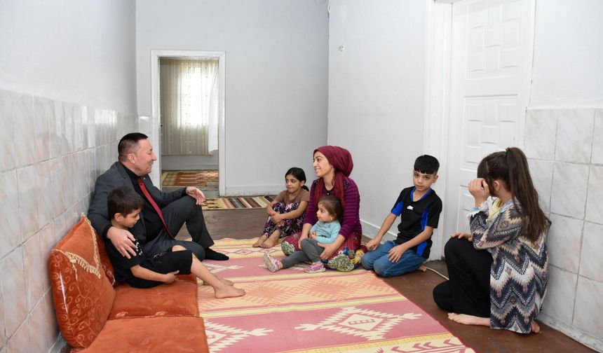 Bağlar Belediyesi’nden öğrencilere eğitim desteği