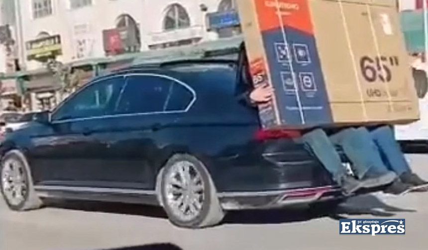 TÜRKİYE’NİN EN KOMİK KARESİ OLARAK KAYDA GEÇTİ