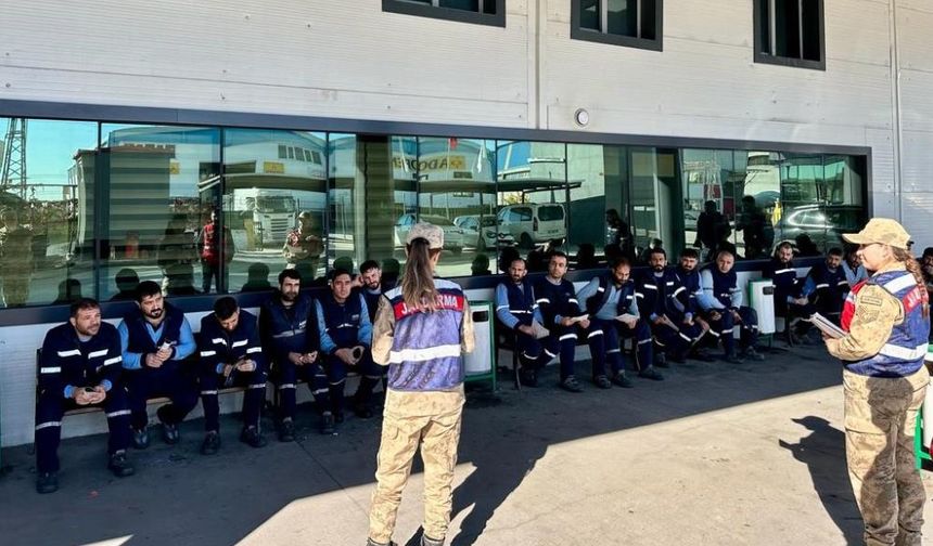 Diyarbakır'da jandarmadan bilgilendirme