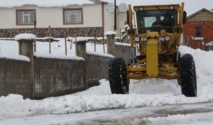 Bingöl kar altında; 26 köy yolu kapalı