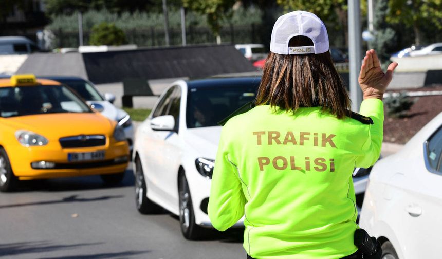 Trafikte kurallara uyan yok, cezada rekor kırıldı