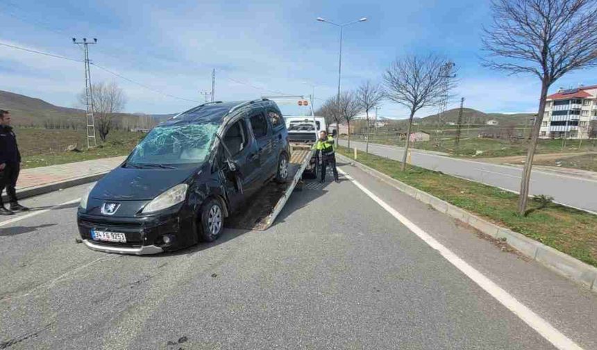 Bingöl’de trafik kazası: 5 yaralı