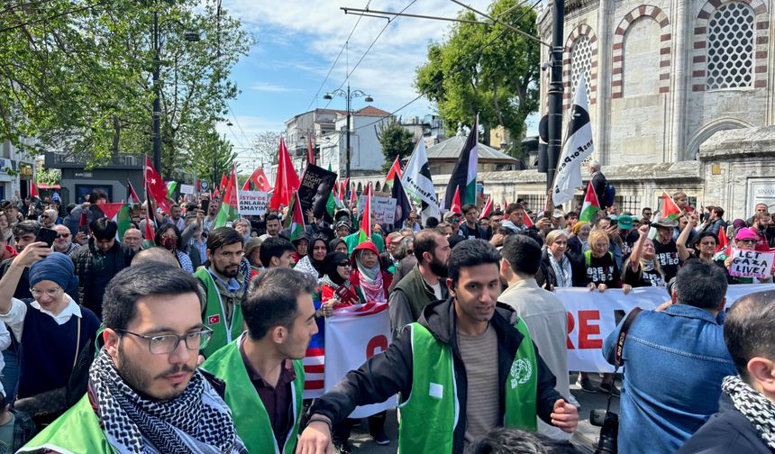 Binlerce kişi Filistin’e destek için yürüdü