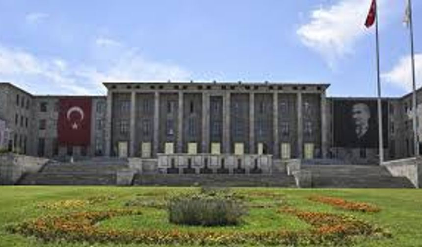 Türkiye Büyük Millet Meclisi, milletvekillerine ziyaretçi yasağı getirdi