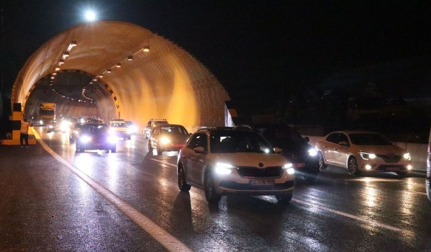 Bolu Dağı Tüneli trafiğe açıldı: Trafik çilesi sona erdi