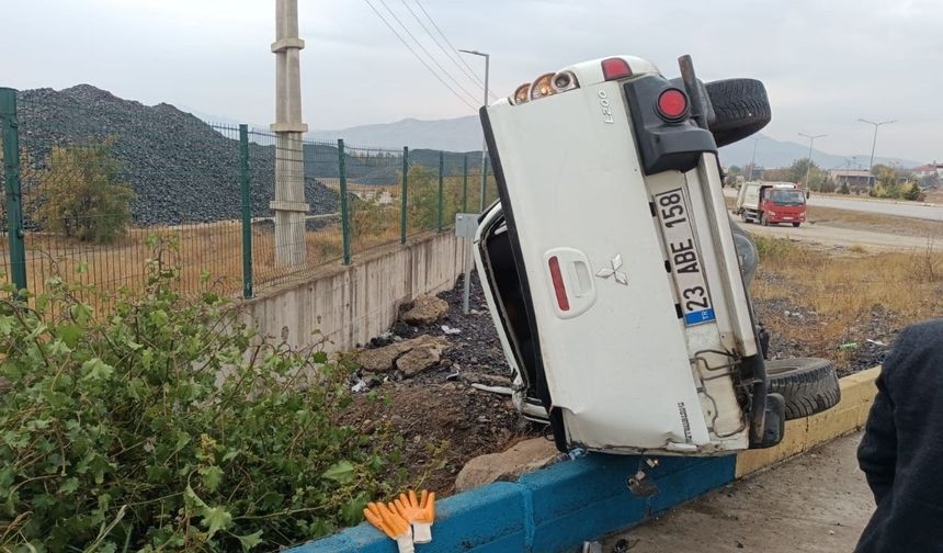 Elazığ'da feci kaza: 2 yaralı