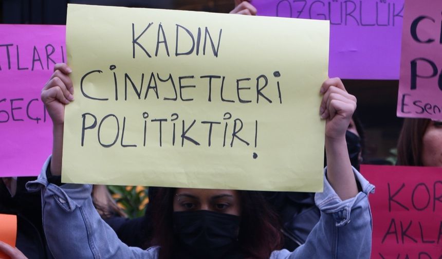 Tartıştığı eşini bıçakladı