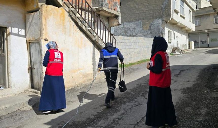 Diyarbakır’da 40 aydır karanlıkta olan ev ışık gördü