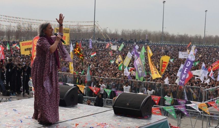 İstanbul Newrozu’nda konuşan Kışanak: Adım atma sırası Ankara’da