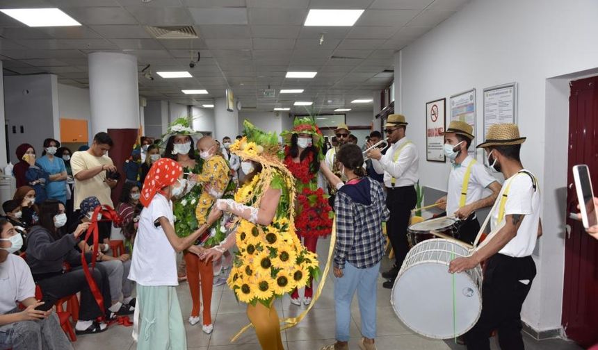 Diyarbakır’da hasta çocuklar için moral etkinliği