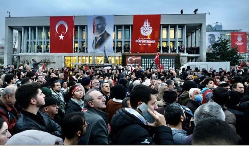 İBB soruşturmasında 13 tutuklama