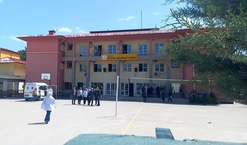 Tahliye olan hükümlü, okulda 2 kadını katletti!