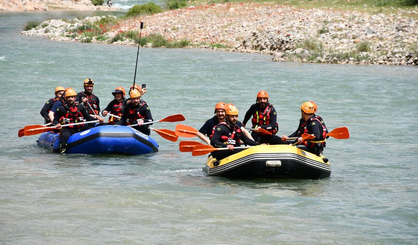 Batman Valisi, rafting sırasında tehlike atlattı