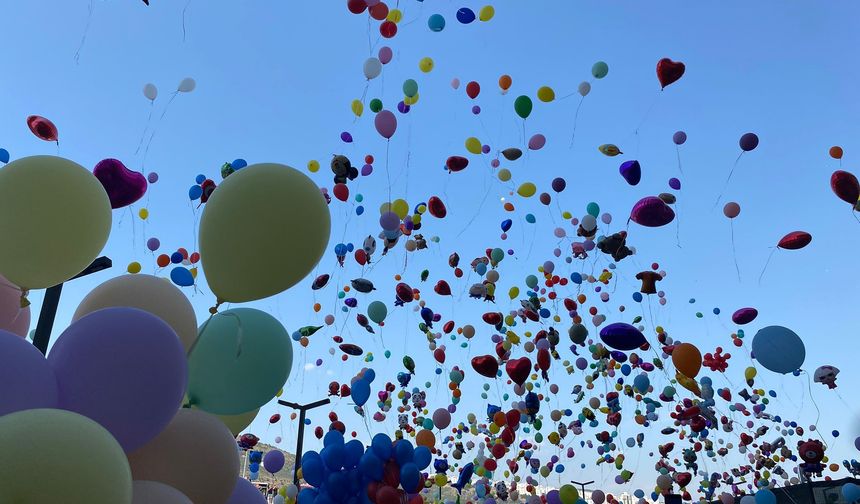 Binlerce balon MLD hastası Erhan ve arkadaşları için uçuruldu