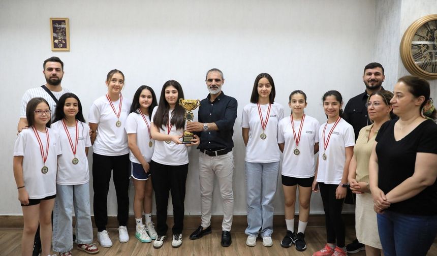 Diyarbakır'da mini voleybol turnuvası sonuçlandı