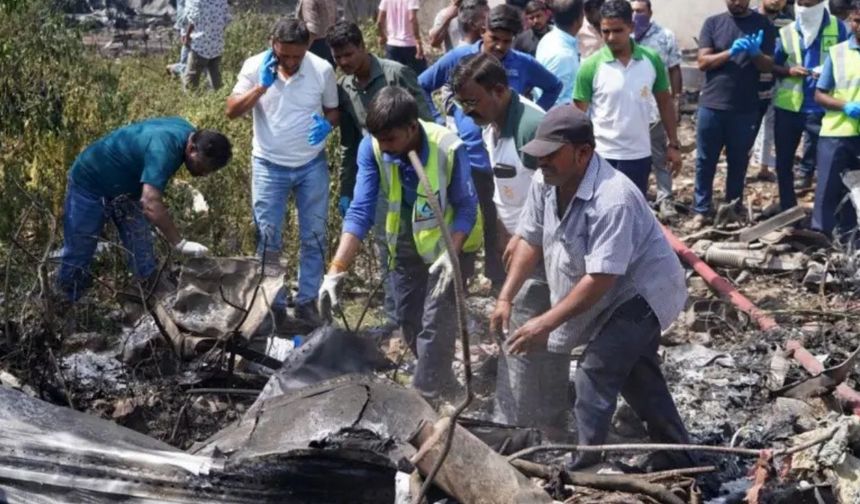Hindistan’da düşen yolcu uçağında 204 kişinin cesedine ulaşıldı