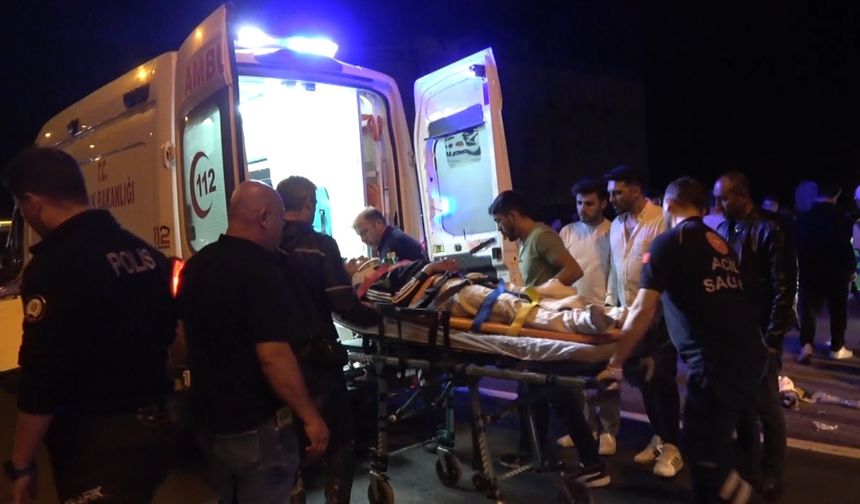 İki motosiklet çarpıştı: 2'si ağır 4 yaralı