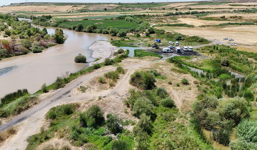 Diyarbakır’da Dicle Nehri’nde kaybolan genç aranıyor