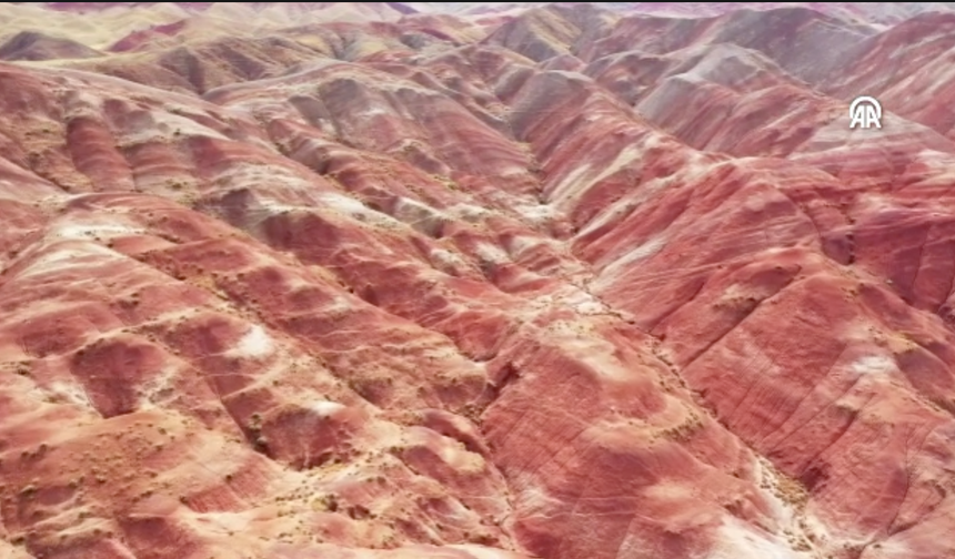 Burası Mars değil, Iğdır Gökkuşağı Tepeleri