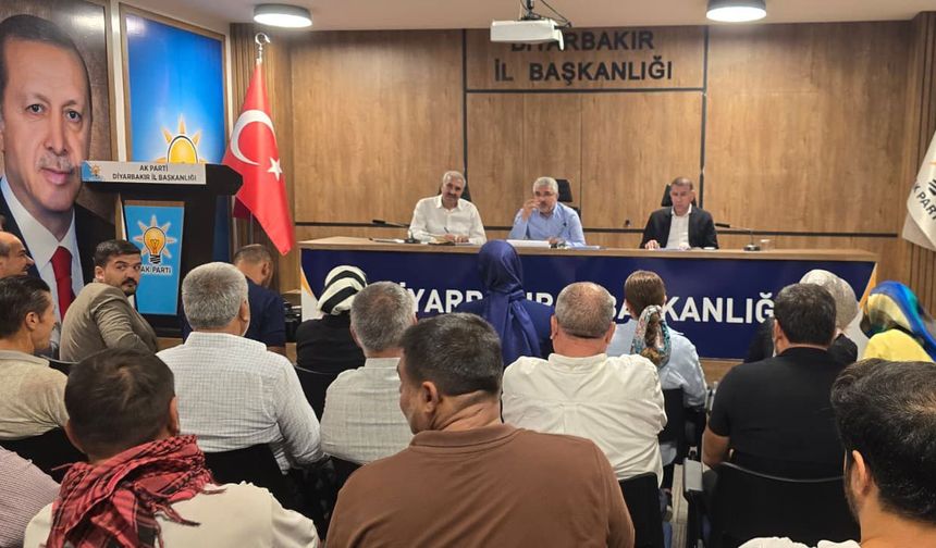 Diyarbakır AK Parti, tüm kurmaylarıyla toplandı