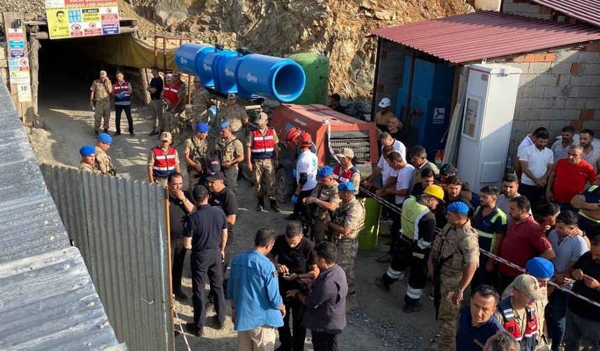 Elazığ'da göçük altında kalan işçinin cansız bedenine ulaşıldı