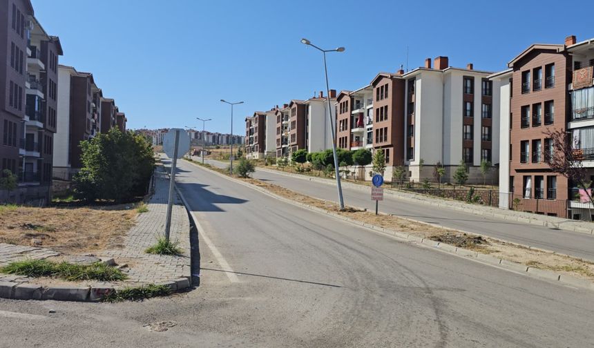 Elazığ sıcaktan kavruldu, caddeler boş kaldı