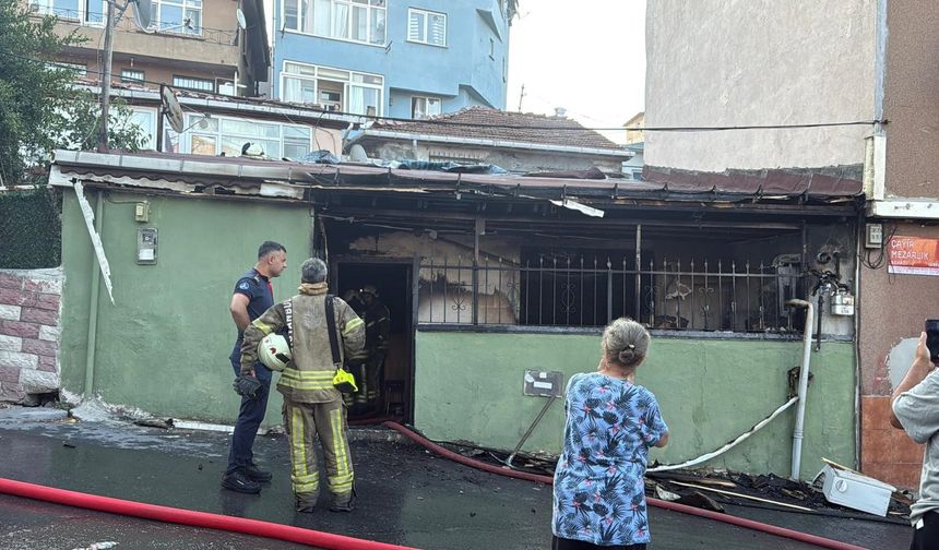 Gecekondu yangınında can pazarı: 2 ağır yaralı