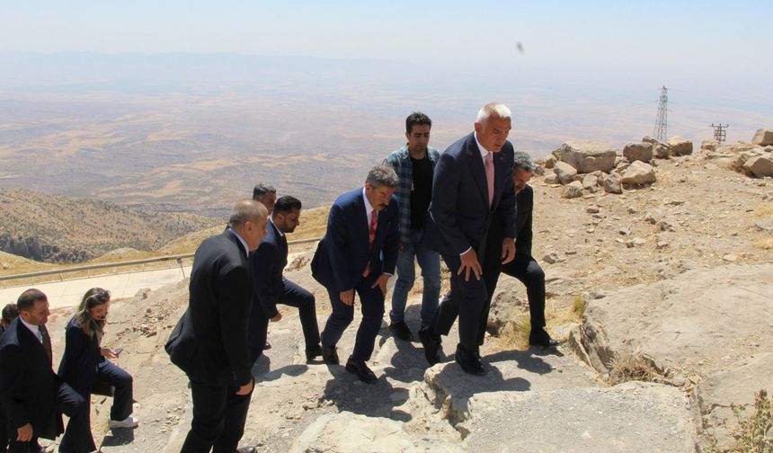 Kültür ve Turizm Bakanı Cudi Dağı’na çıktı