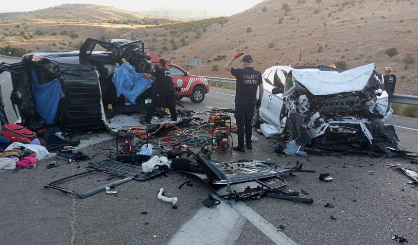 Malatya-Kayseri yolunda feci kaza: 4 ölü, 2 yaralı