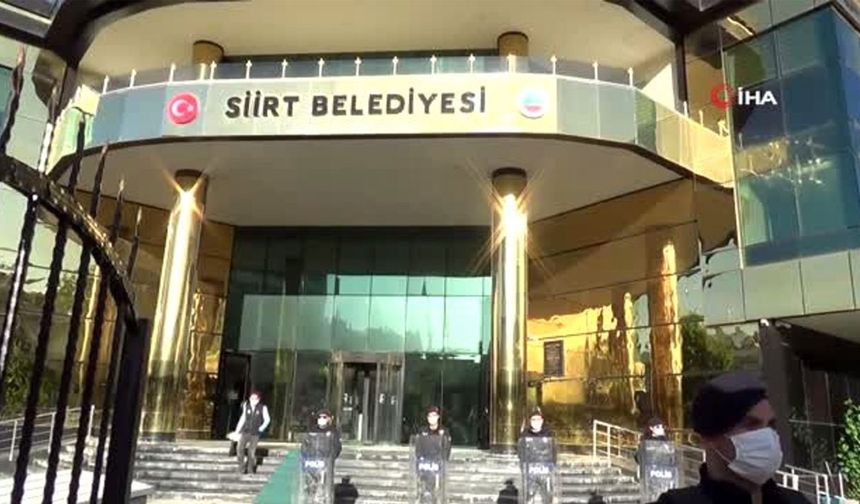Siirt Belediyesinden evlenenlere gelinlik hediye