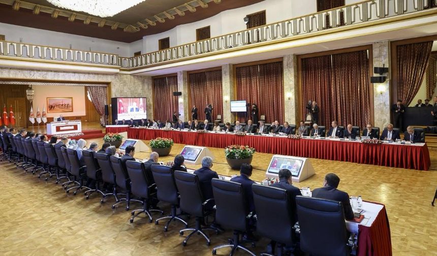 TBMM'de tarihi adım: DEM Parti’den çözüm süreci çağrısı ve tahliye talebi