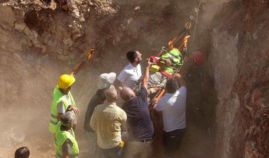 İnşaatta feci olay: Koluna demir saplanan işçi için seferber oldular