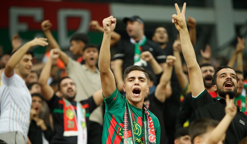 Amedspor tribünleri, net mesaj verdi