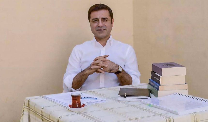 DEM Parti ziyaret etti, Selahattin Demirtaş'ın mesajını paylaştı