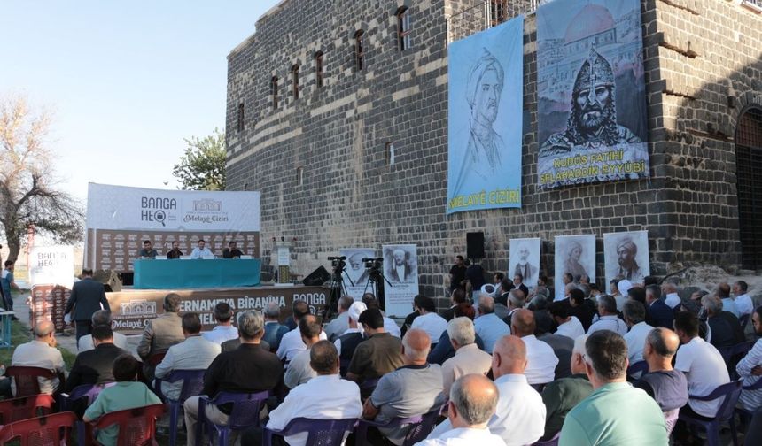 Cizre'de Kürt alim Melaye Ciziri paneli