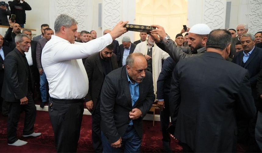 Muş’ta iki ailenin 8 yıllık kan davası barışla son buldu