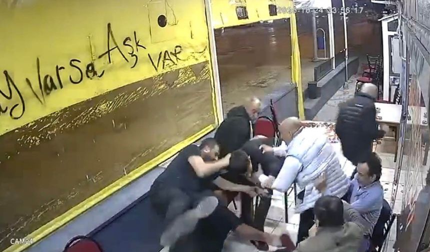 Çay ocağında silahlı saldırı kameralara yansıdı