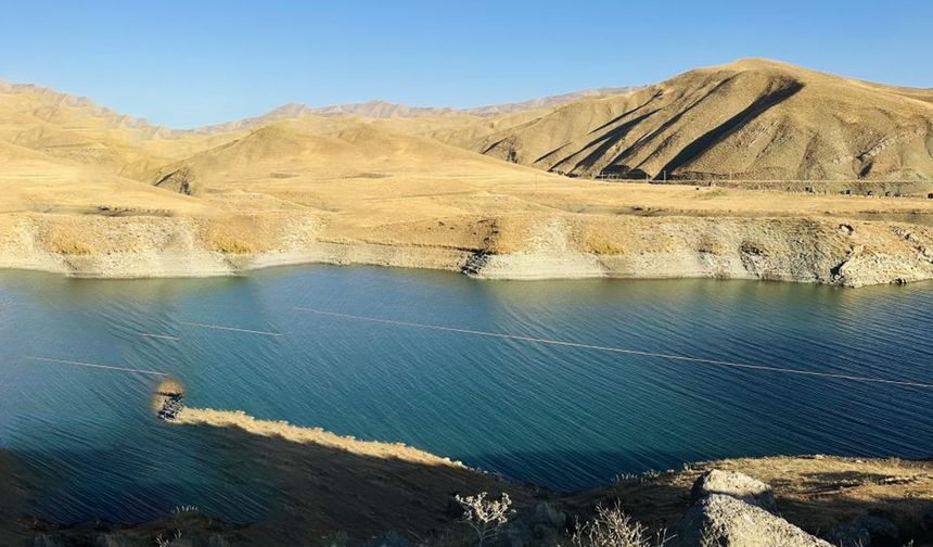 Yüksekova'da kuraklık alarm veriyor