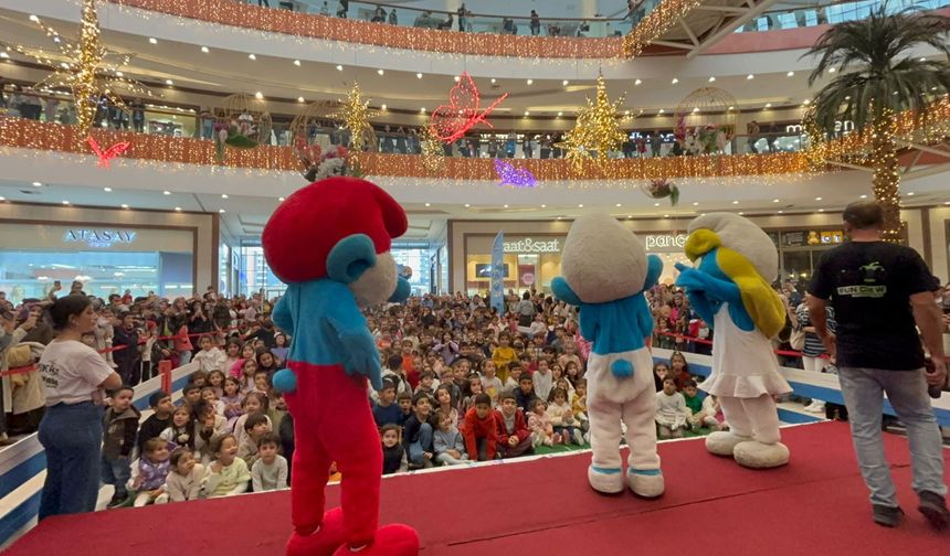 Diyarbakır’da Şirinler rüzgarı: Çocuklar oyun alanına akın etti