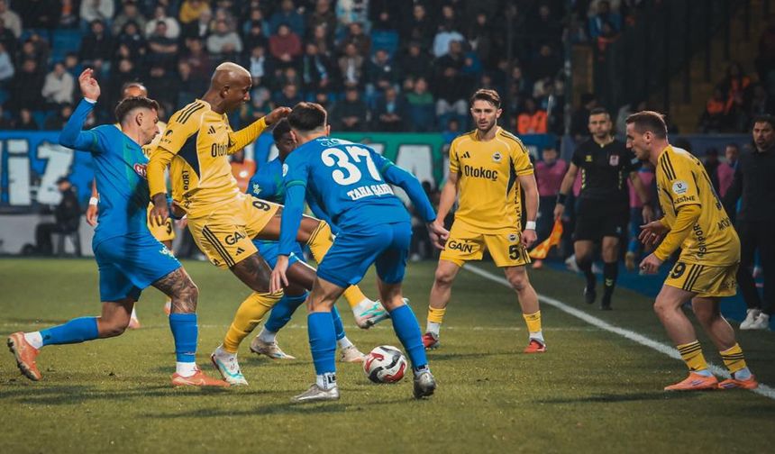 Fenerbahçe'den müthiş geri dönüş; 2-0 geriye düştüğü maçta Çaykur Rizespor'u 5-2 yendi
