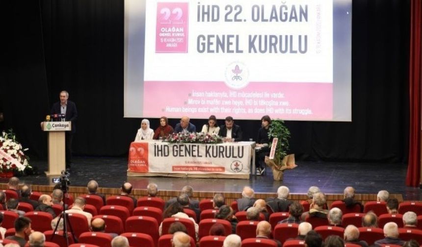 İHD genel kurulunda seçilen yeni yönetim belli oldu