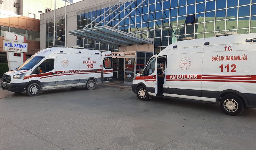 Tavuk dürüm yiyen 5 lise öğrencisi hastanelik oldu