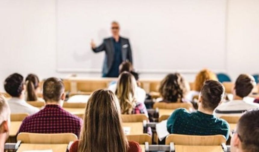 Artık öğrenciler üniversiteden 3 yılda mezun olacak