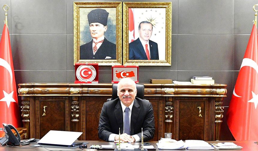 Diyarbakır Valisi Zorluoğlu’ndan ‘Öğretmenler Günü’ mesajı