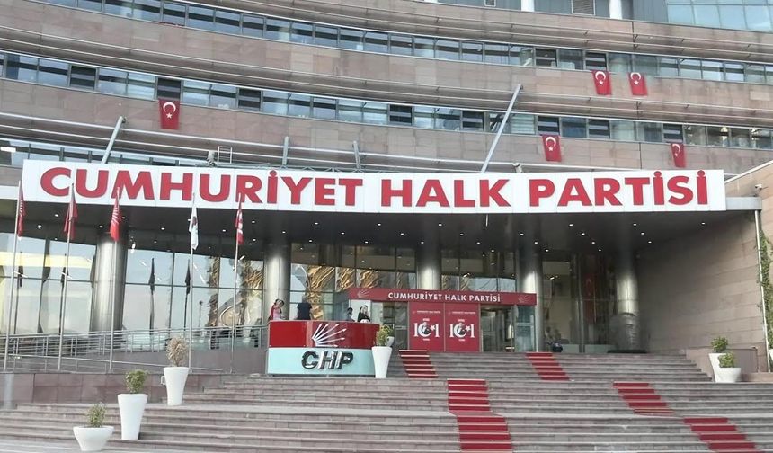 10 sanıklı CHP İstanbul İl Başkanlığı  davası ertelendi