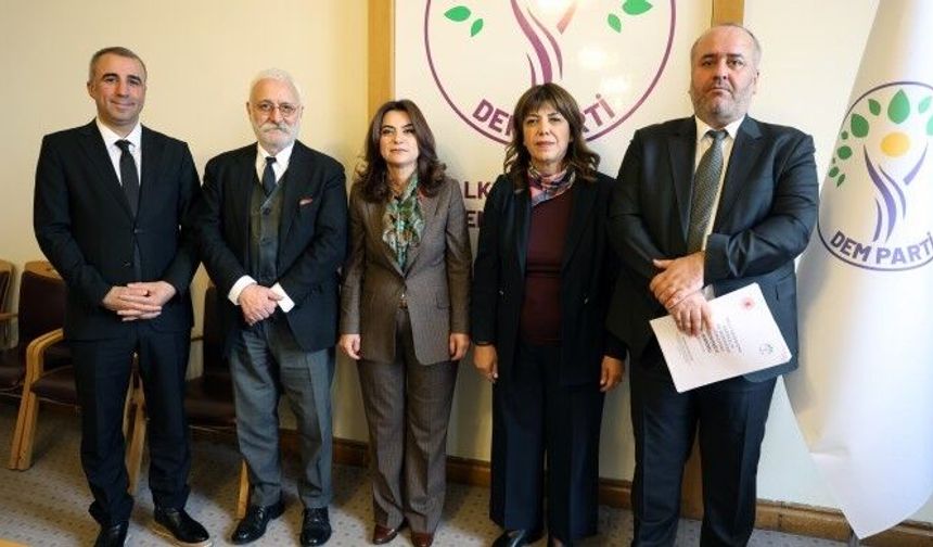 Üç parti komisyon raporlarını Meclise sundu!