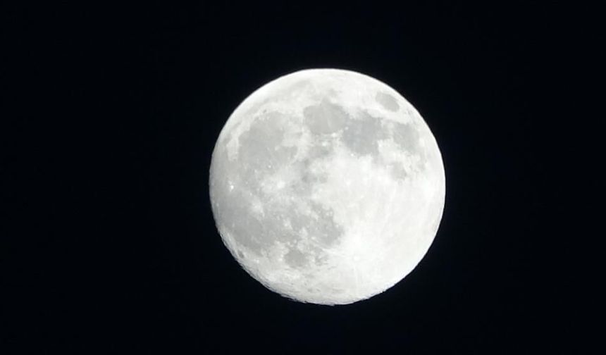 Van'da yılın son dolunayı görsel şöleni