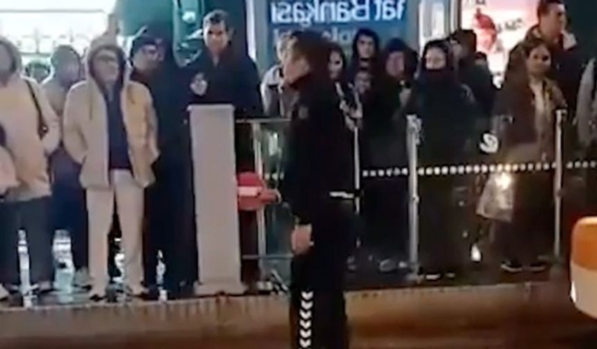 Süreç ve Öcalan'ı hedef alan polis açığa alındı